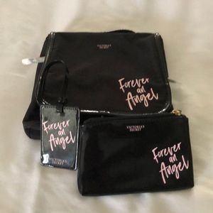 Victoria’s Secret 3 piece hanging toiletry Set NWT